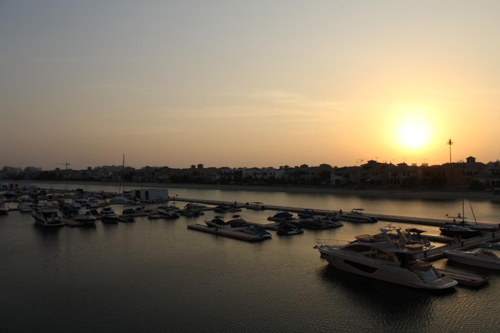 Yanjoon Homes - Palm Jumeirah Marina