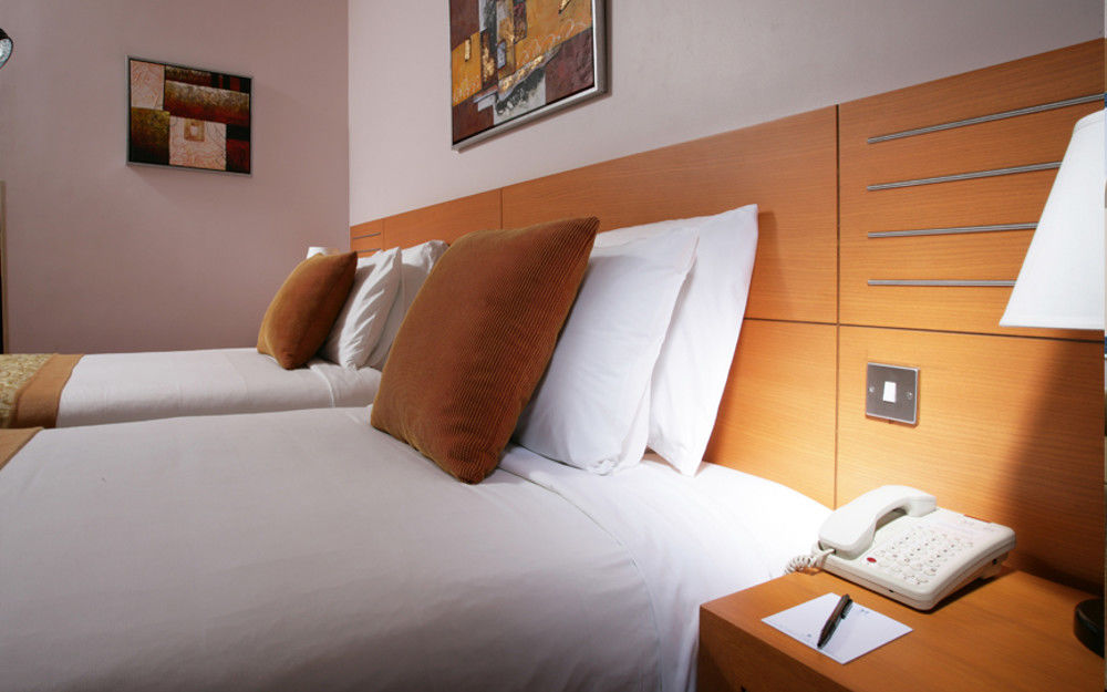 Golden Tulip Deira 4*