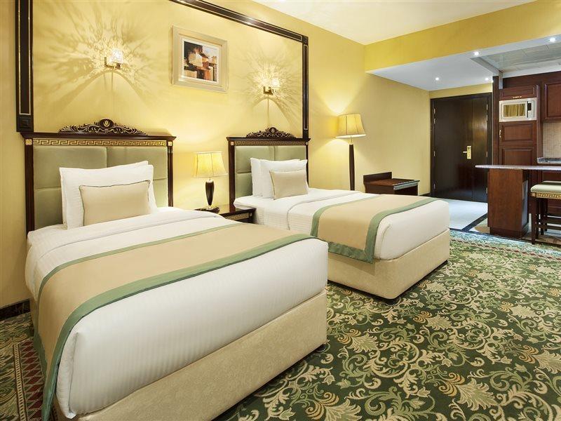 Hotell Golden Tulip Media