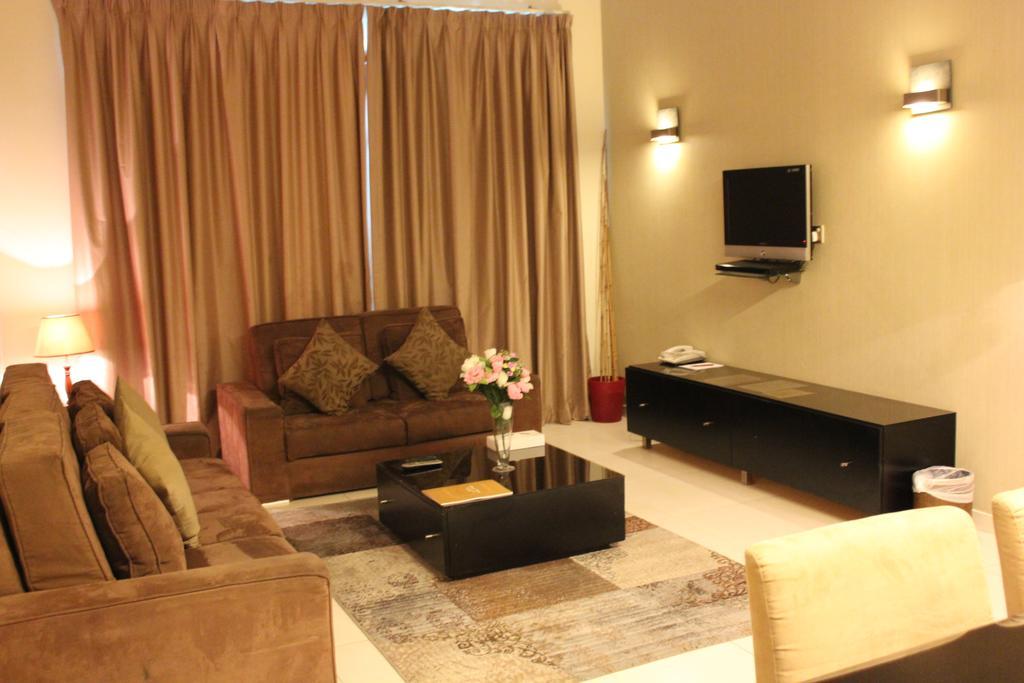 Royal Ascot - Kirklees 2 4* Dubai