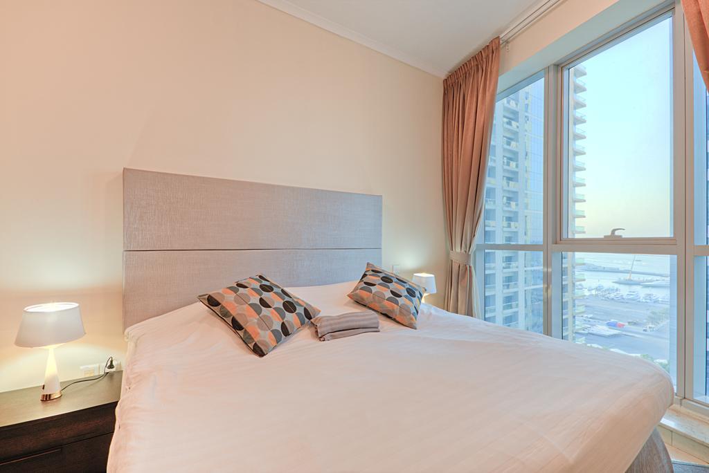 Apartment Torch Tower By Deluxe Homes Dubai