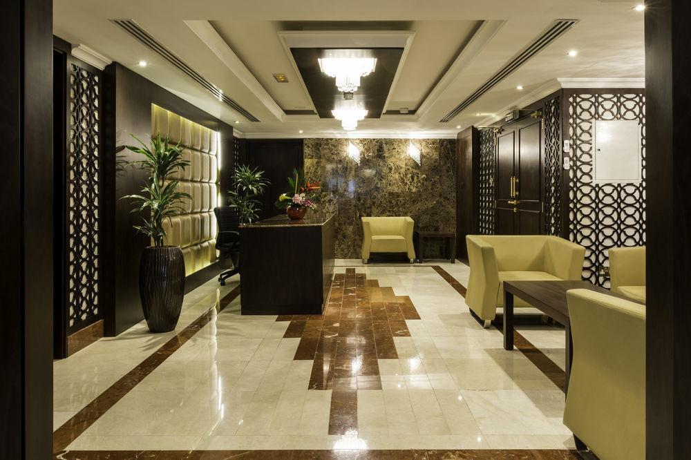 Howard Johnson Bur 3*