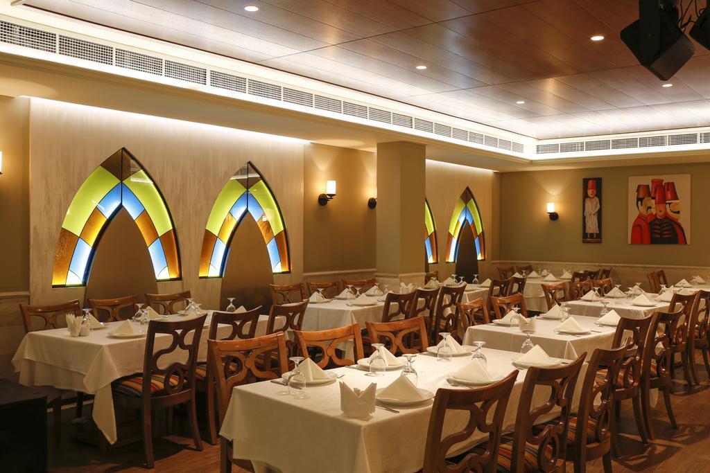 Hotel Capitol 4*
