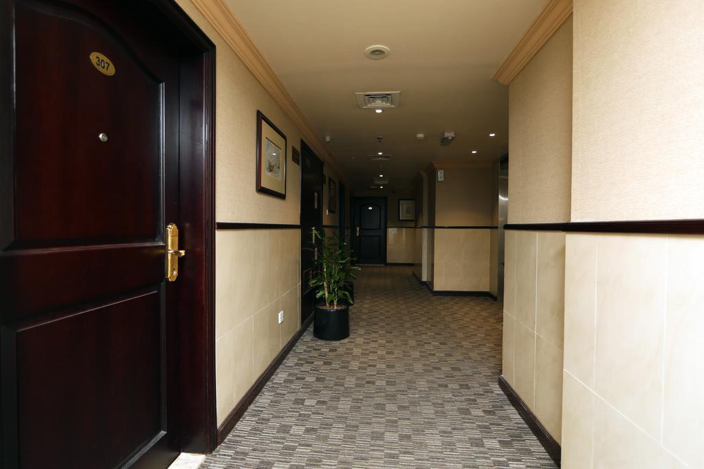 Signature Al Riqqa Hotell