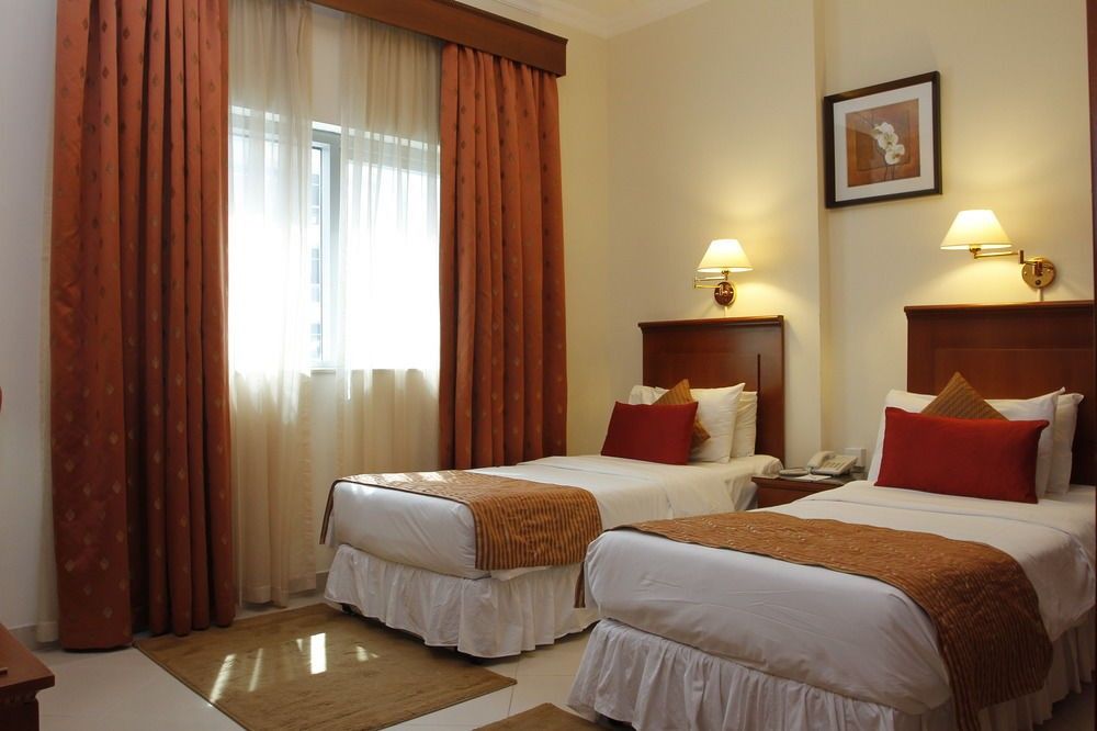 Legacy Apartahotel 3*