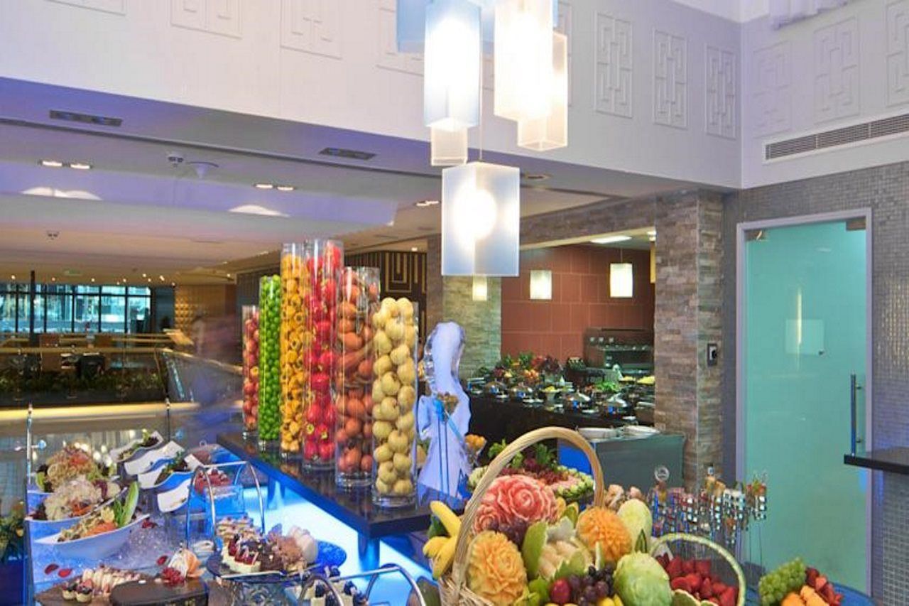 Halo Hotel