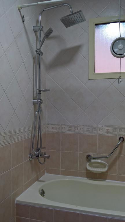 Al Salam Apartahotel