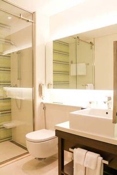 Hyatt Place Baniyas Square Dubái