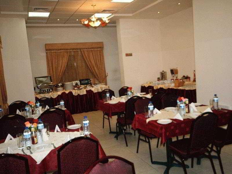 Rose Garden Apartments, Mankhool 3* Dubái