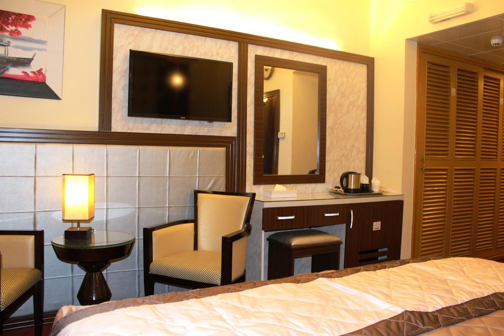 Al Khaleej Grand Hotell