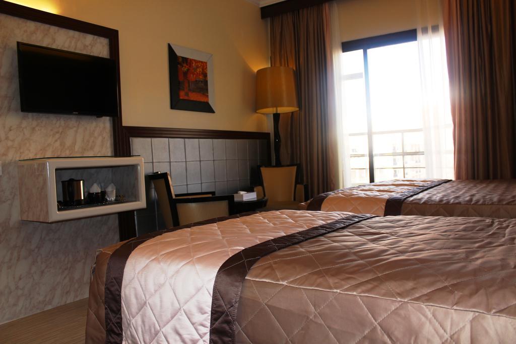 Al Khaleej Grand Hotell 3*