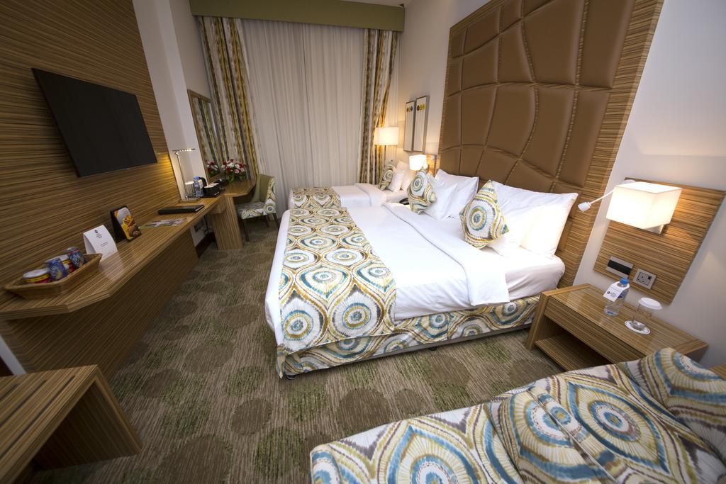 Western Pearl Creek Hotel