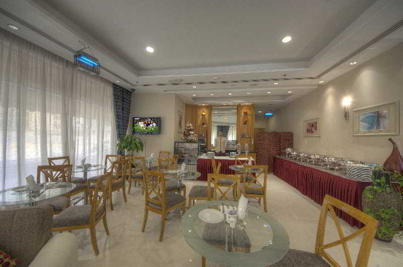 Grand - Al Barsha Apartahotel Dubái