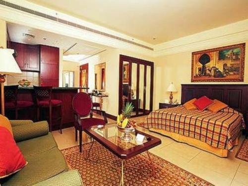 Al Sondos Suites By Le Meridien 4* Dubai