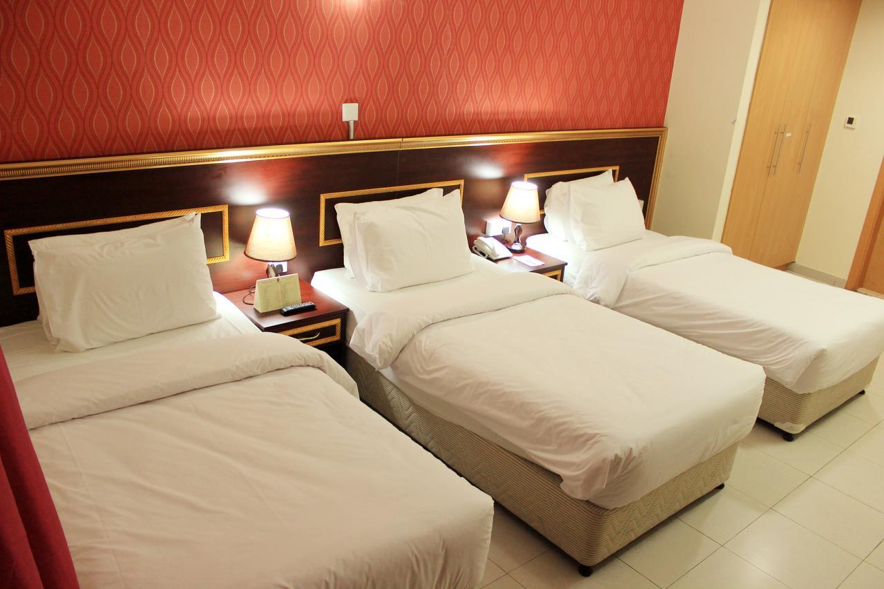 Montreal Naif Hotell 2*