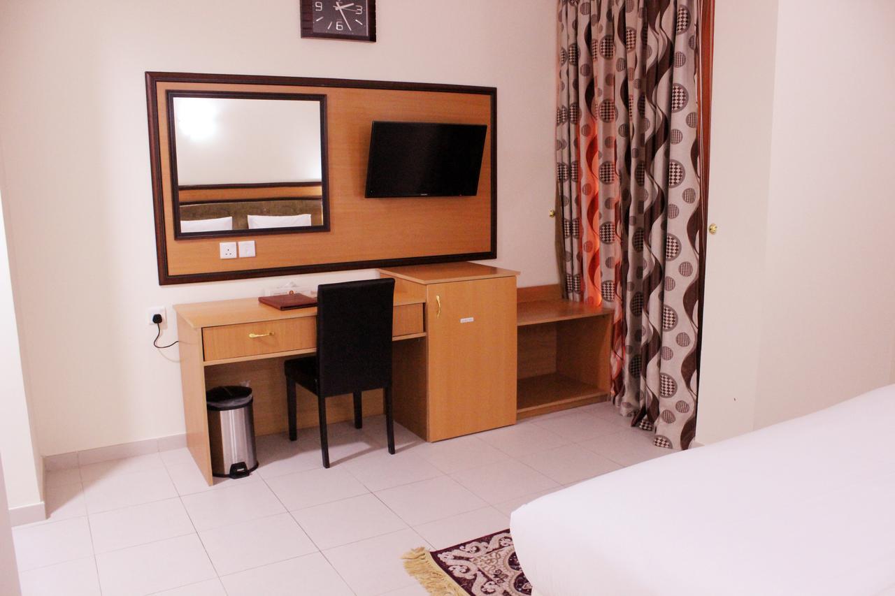 Montreal Naif Hotell