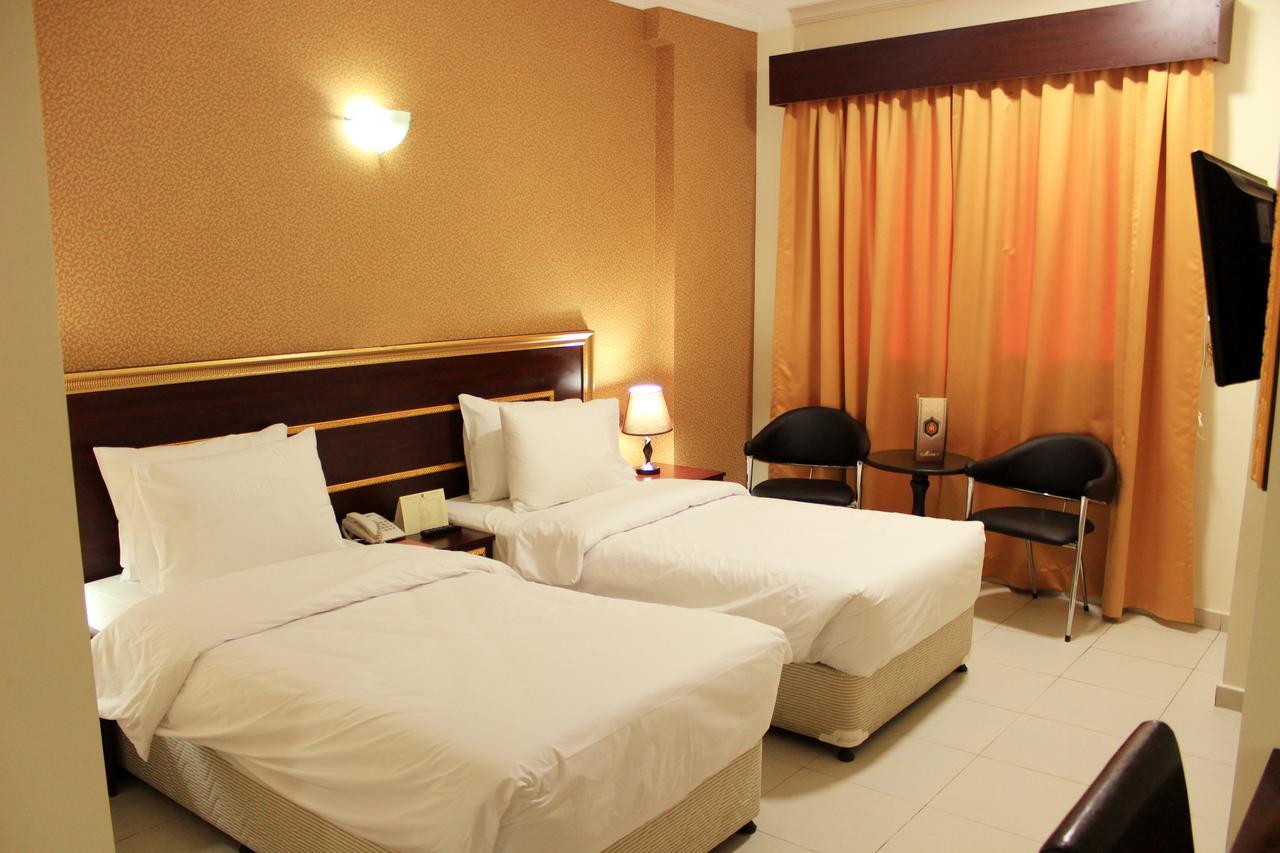 Montreal Naif Hotell Dubai