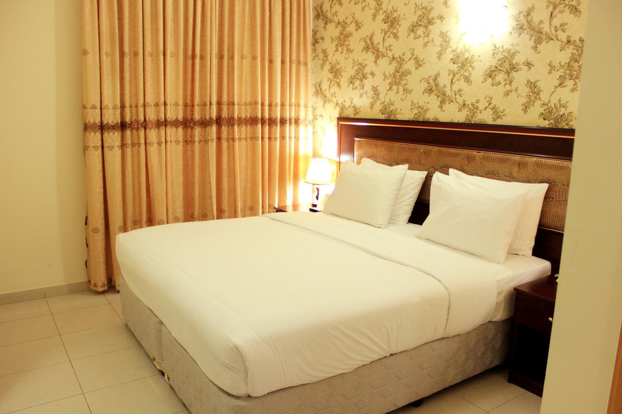 Hotell Montreal Naif