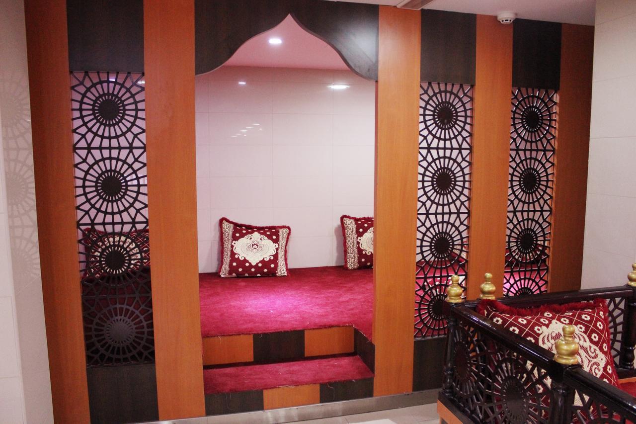 Montreal Naif Hotell Dubai