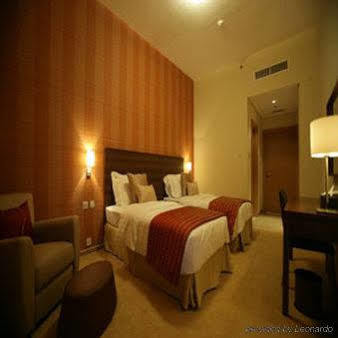 Nojoum Llc Lägenhetshotell Dubai