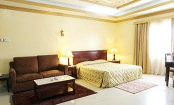 Aparthotel Oyo 124 Oriental Palace Apts 3*