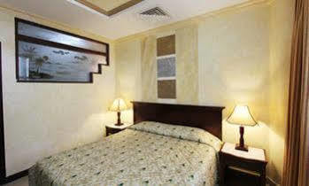 Oyo 124 Oriental Palace Apts Aparthotel