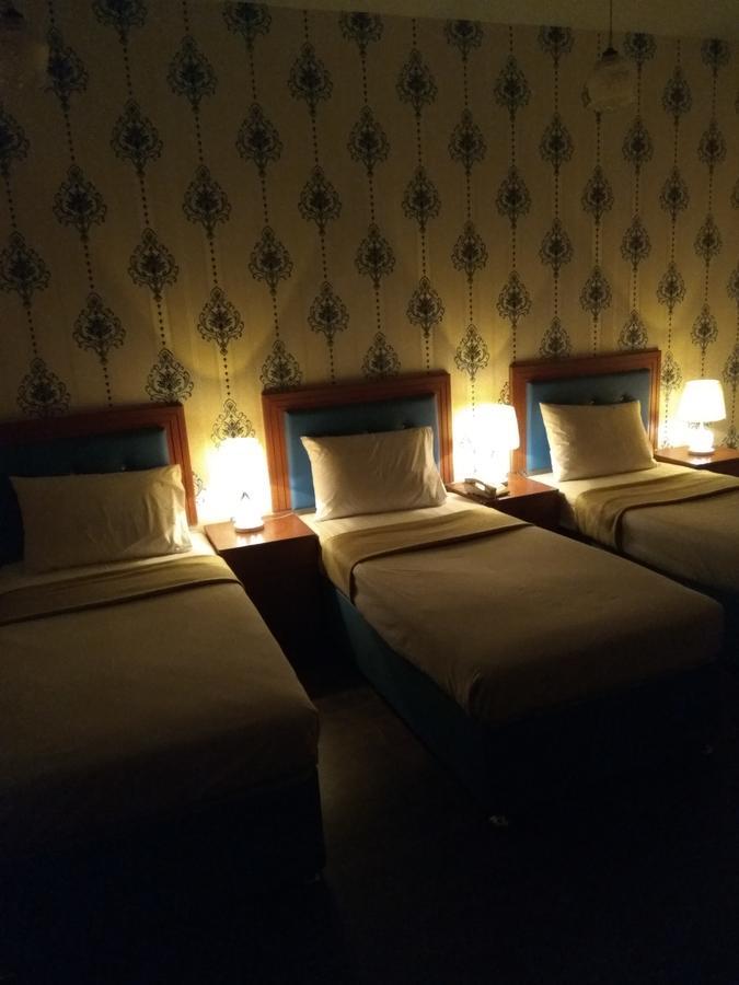 New Avon Hotel