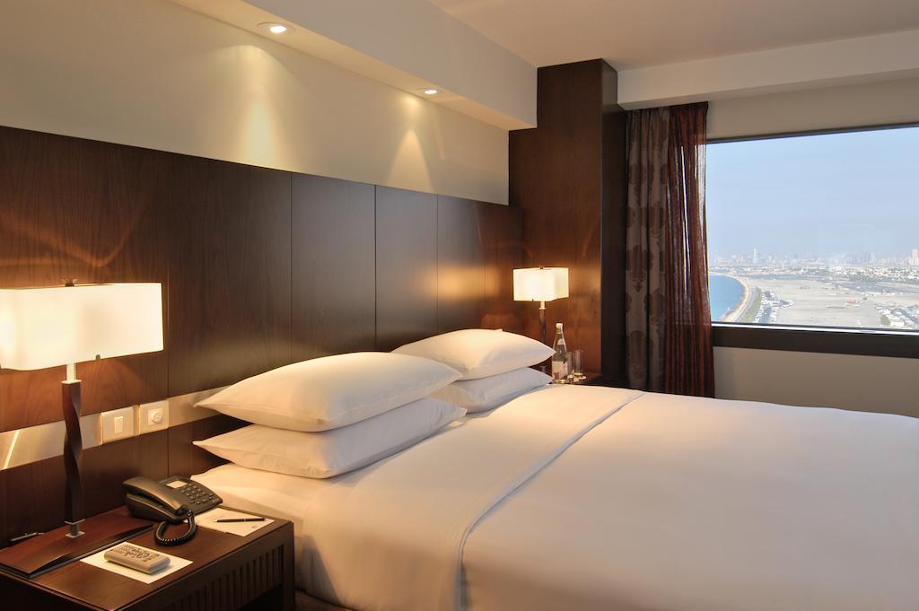 Hyatt Regency - Corniche 5* Dubái