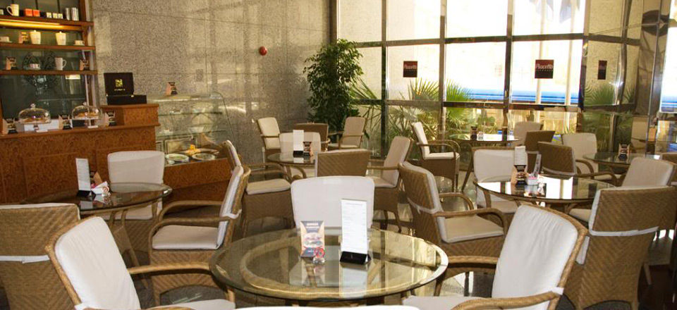 Avari Hotel