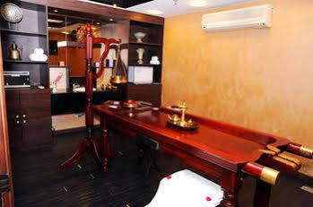 Country Club Hotel 4*