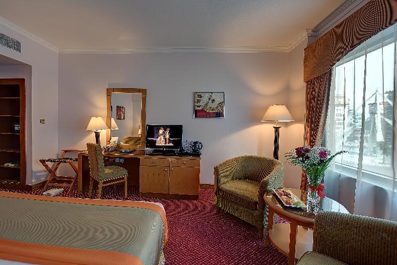 Golden Tulip Deira Hotel 4*