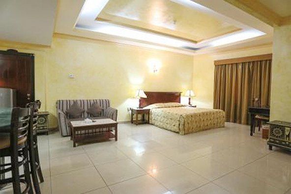 Aparthotel Oyo 124 Oriental Palace Apts 3*