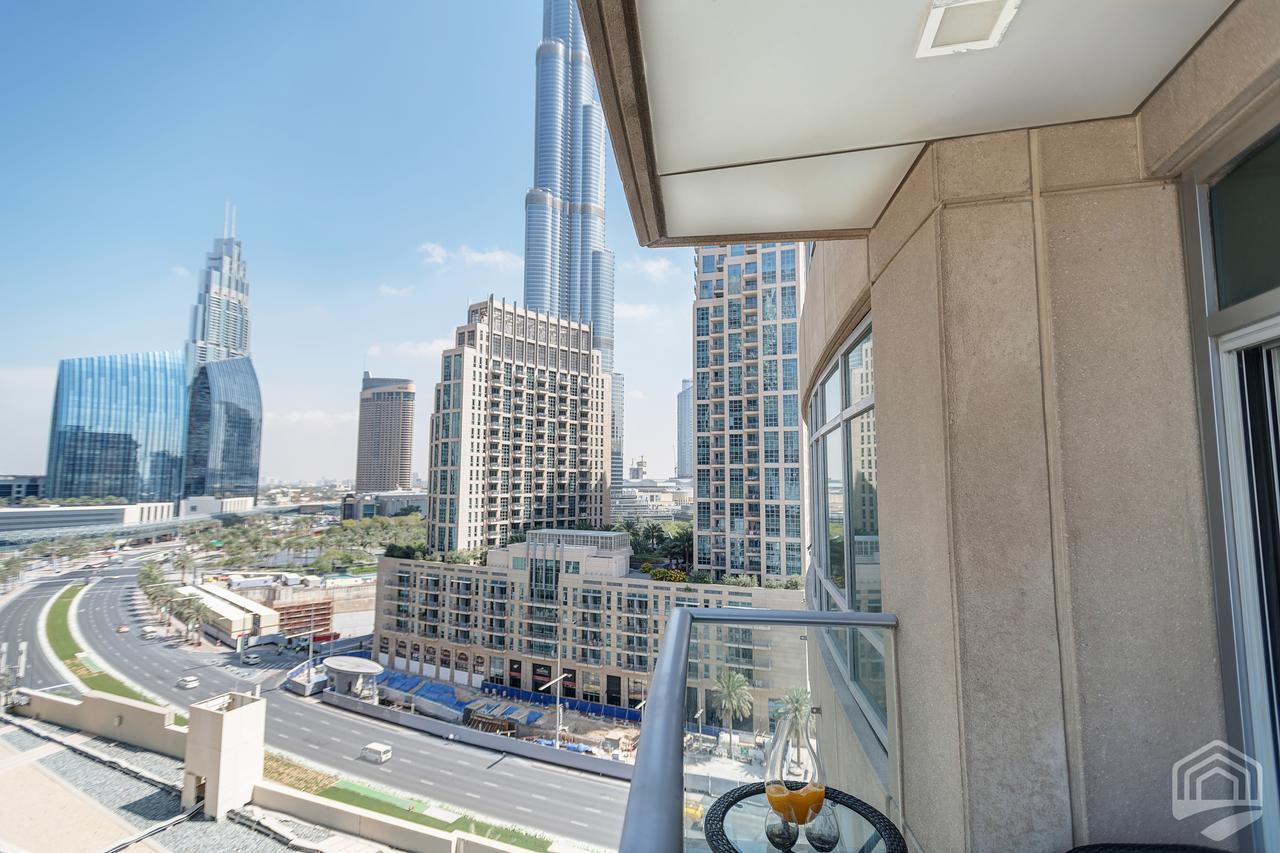 Luxury Staycation - The Loft West Appartement