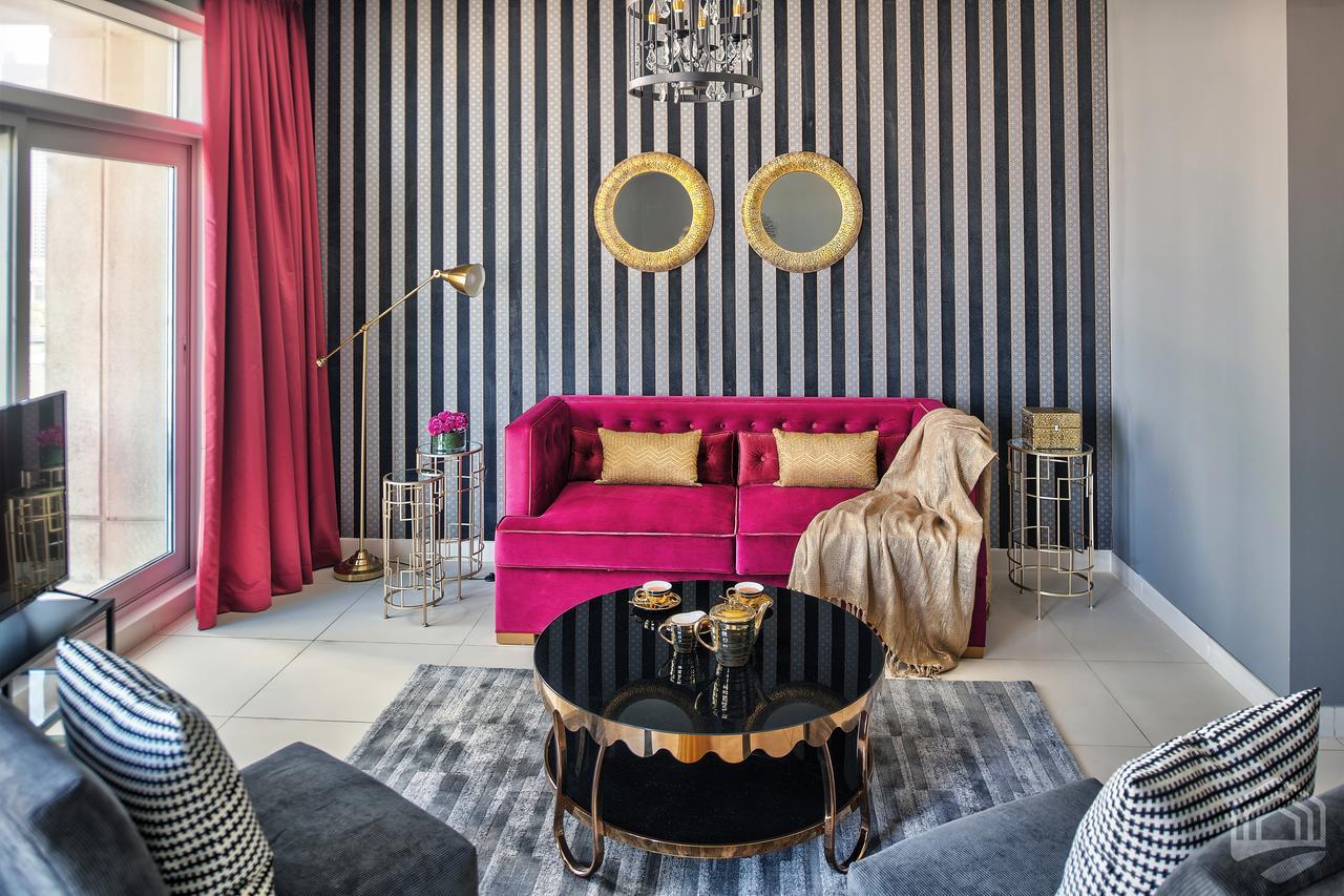 Luxury Staycation - The Loft West Appartement