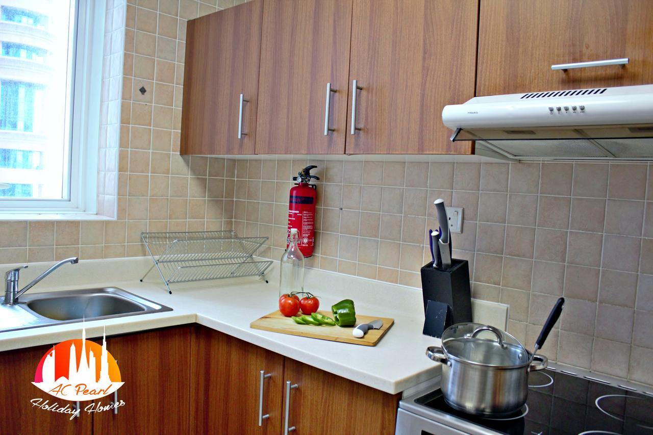 Two Continents Holiday Homes - Sea And Palm Jumeriah View Four Bedroom -free Airport Pick-up Apartamento *