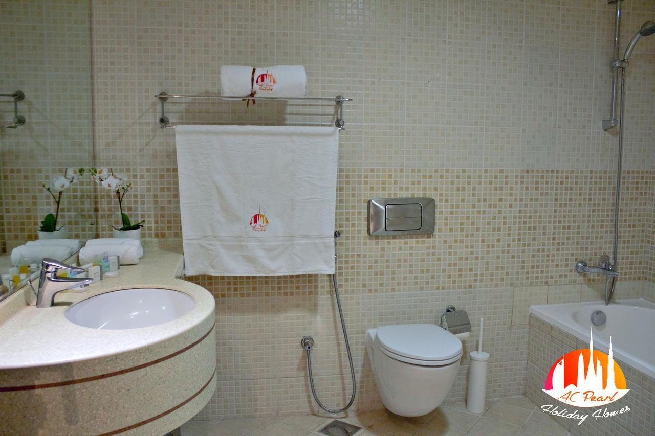 Two Continents Holiday Homes - Sea And Palm Jumeriah View Four Bedroom -free Airport Pick-up Apartamento *