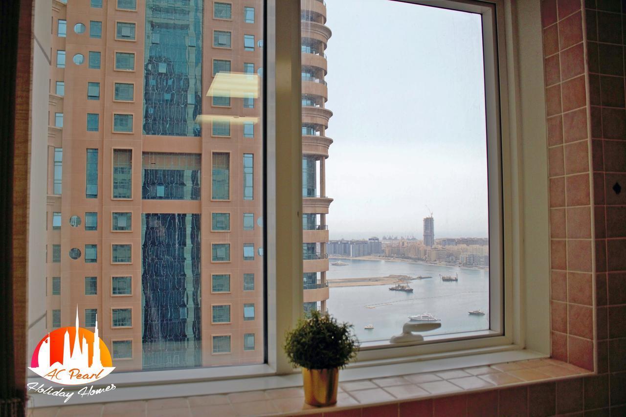 Two Continents Holiday Homes - Sea And Palm Jumeriah View Four Bedroom -free Airport Pick-up Apartamento *