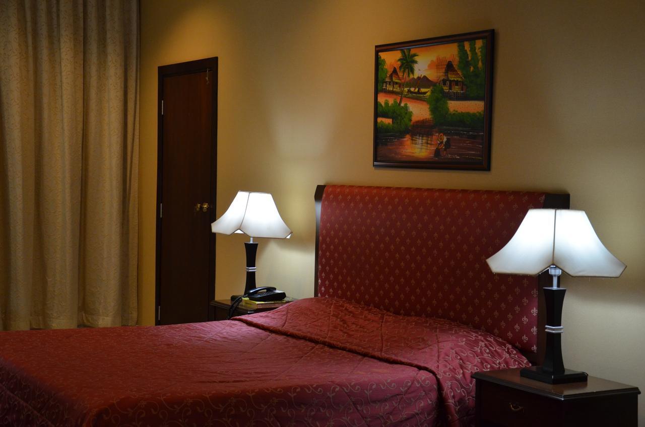 Hotel Ewan