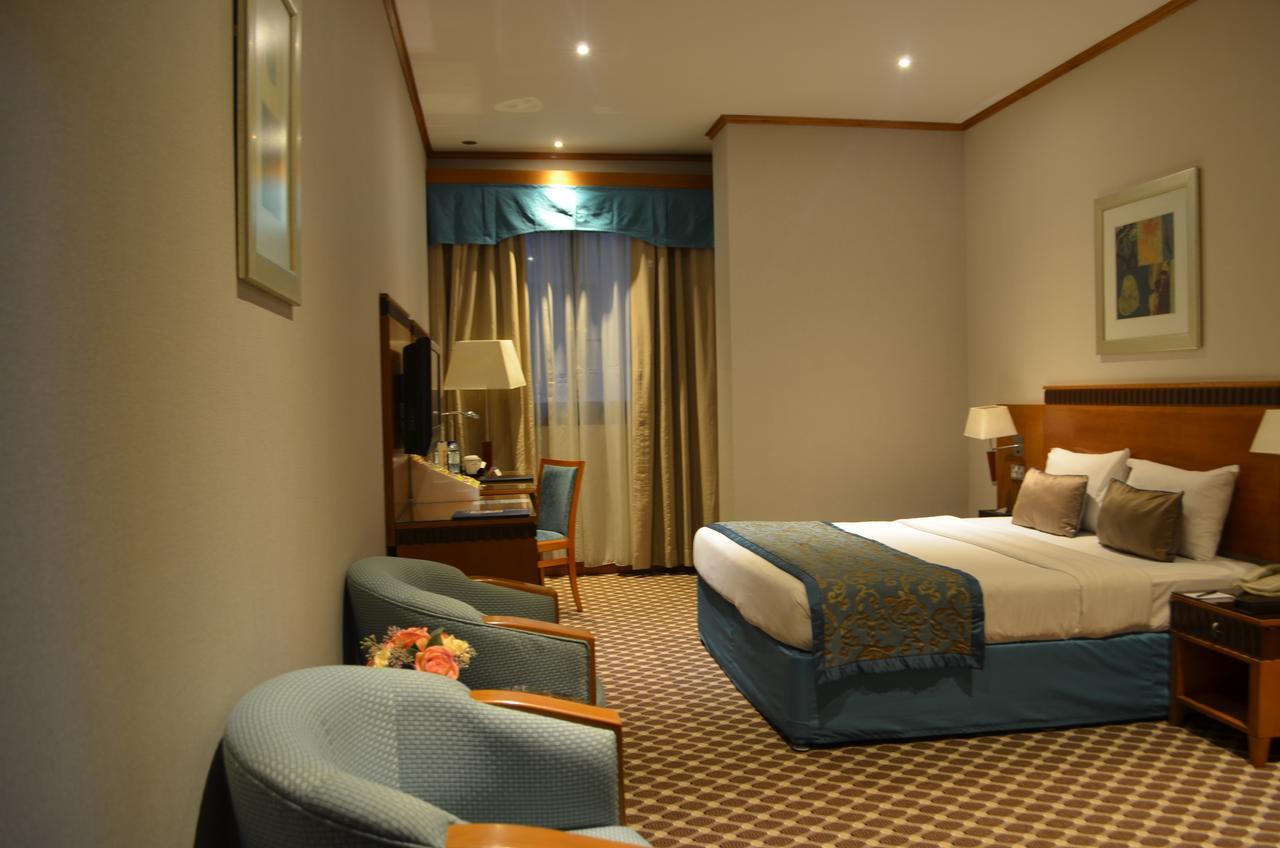 Al- Barsha Hotel Dubái