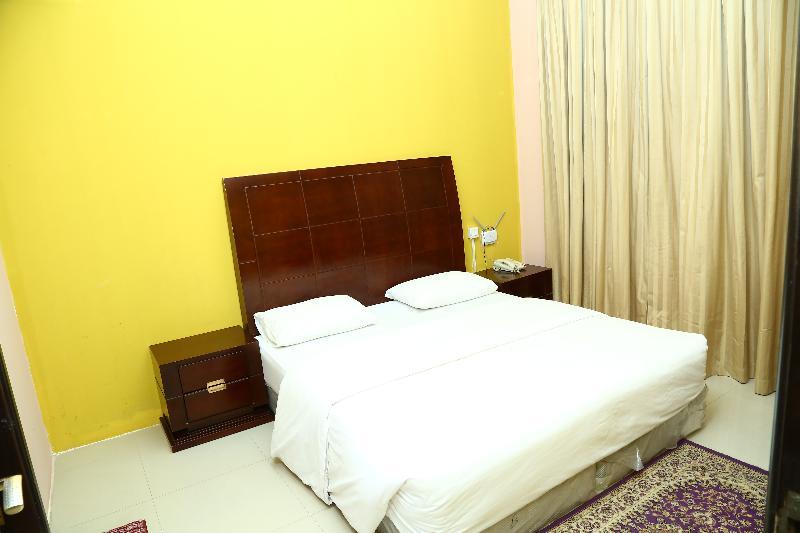Golden Square Hotel 3*