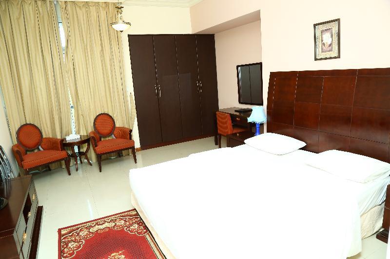 Golden Square 3* Dubai