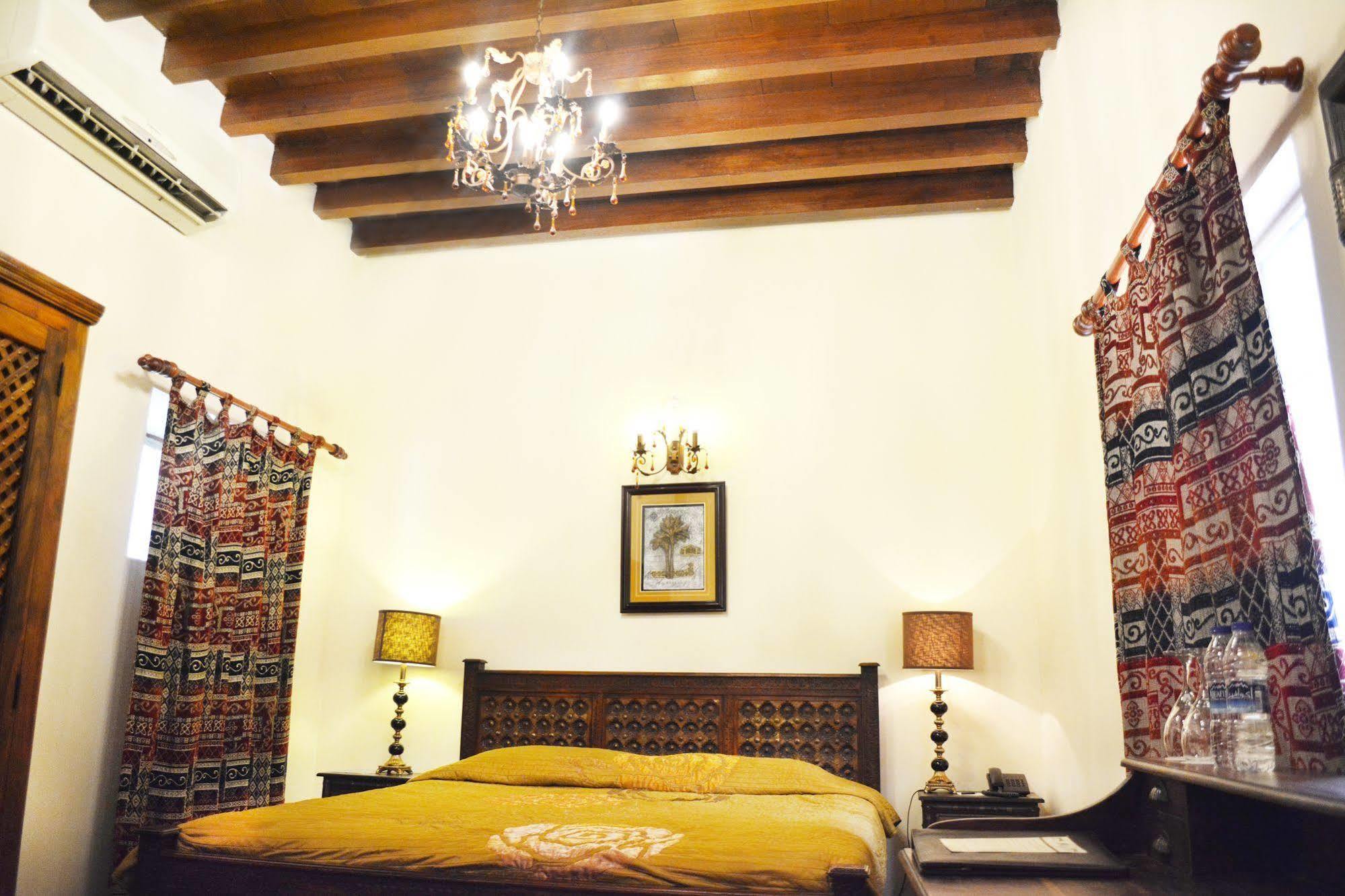 Orient Pensión