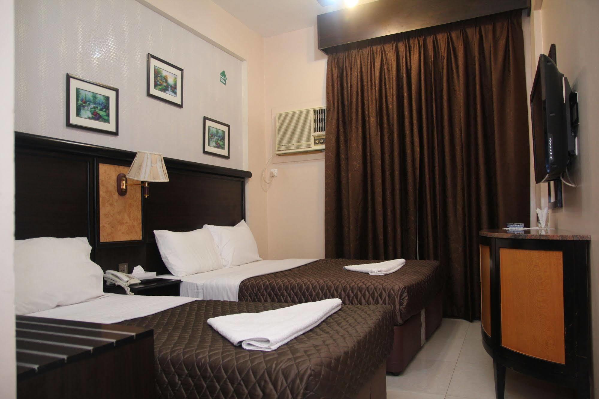 Oyo 491 Rahab Hotel *