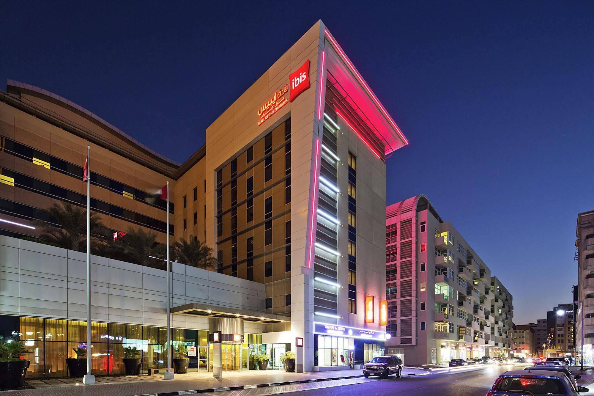 Ibis Mall Avenue Hotel Dubái
