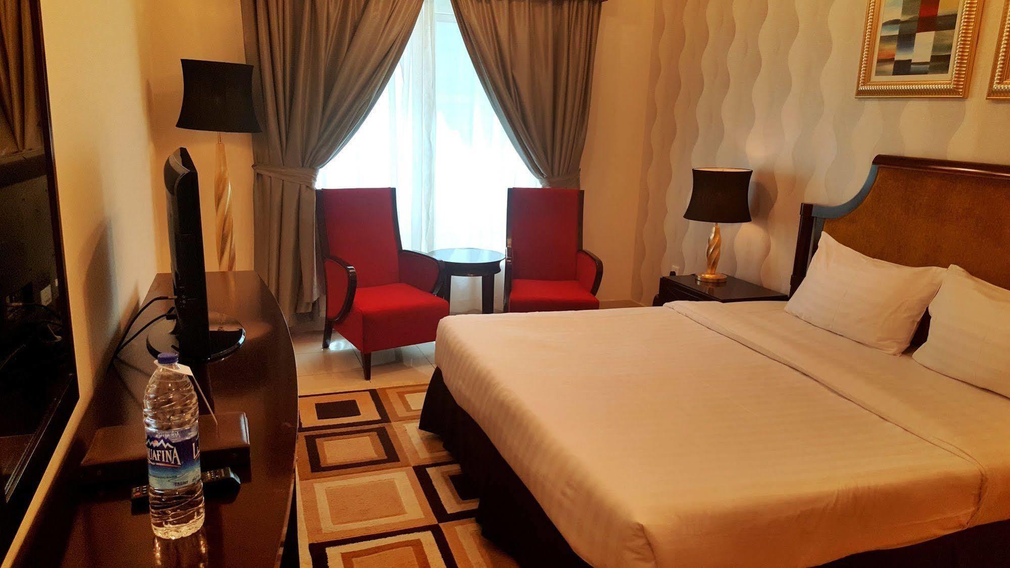 Al Manar Aparthotel 4*