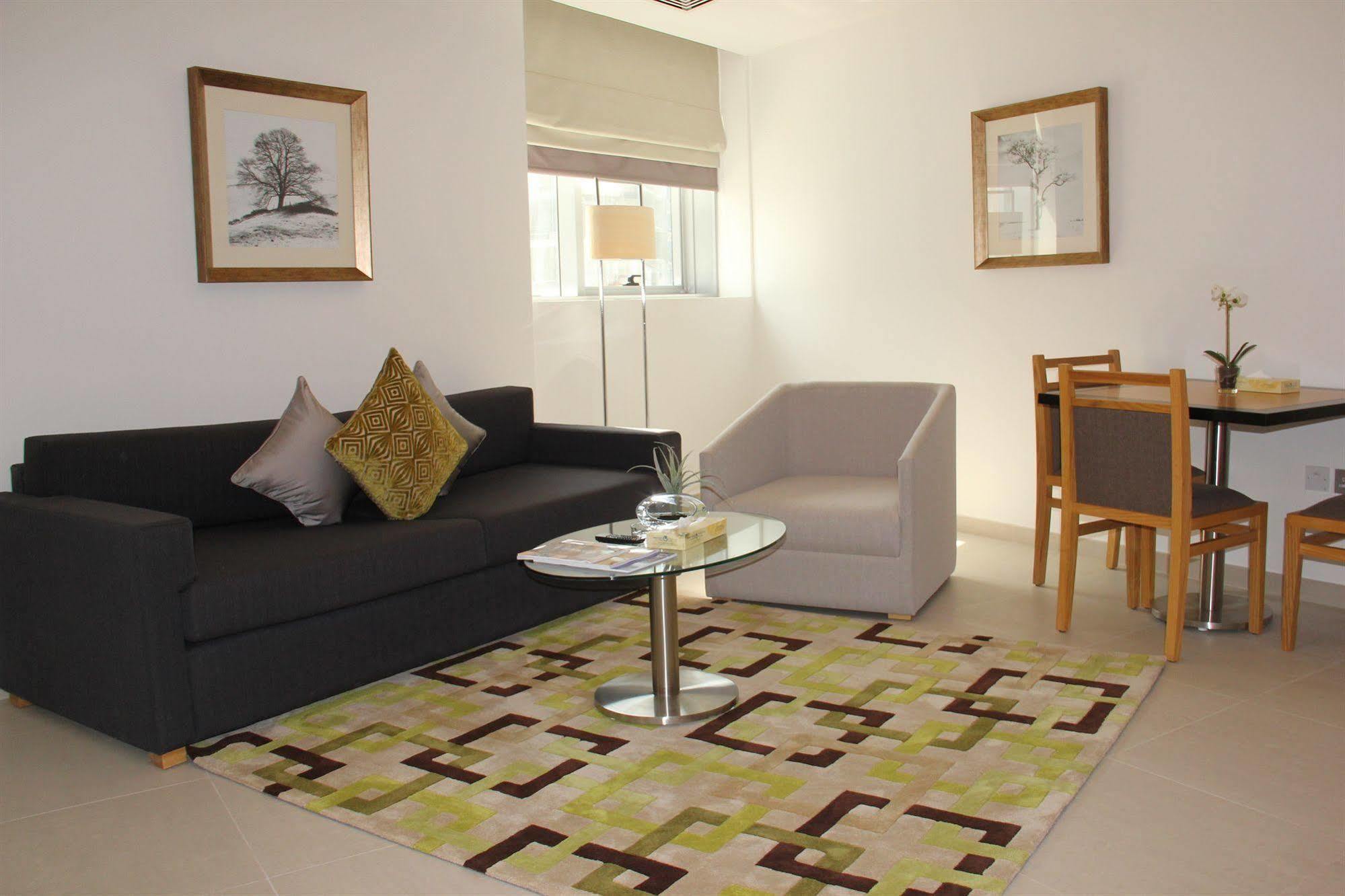 Grand Heights Apartahotel 4*