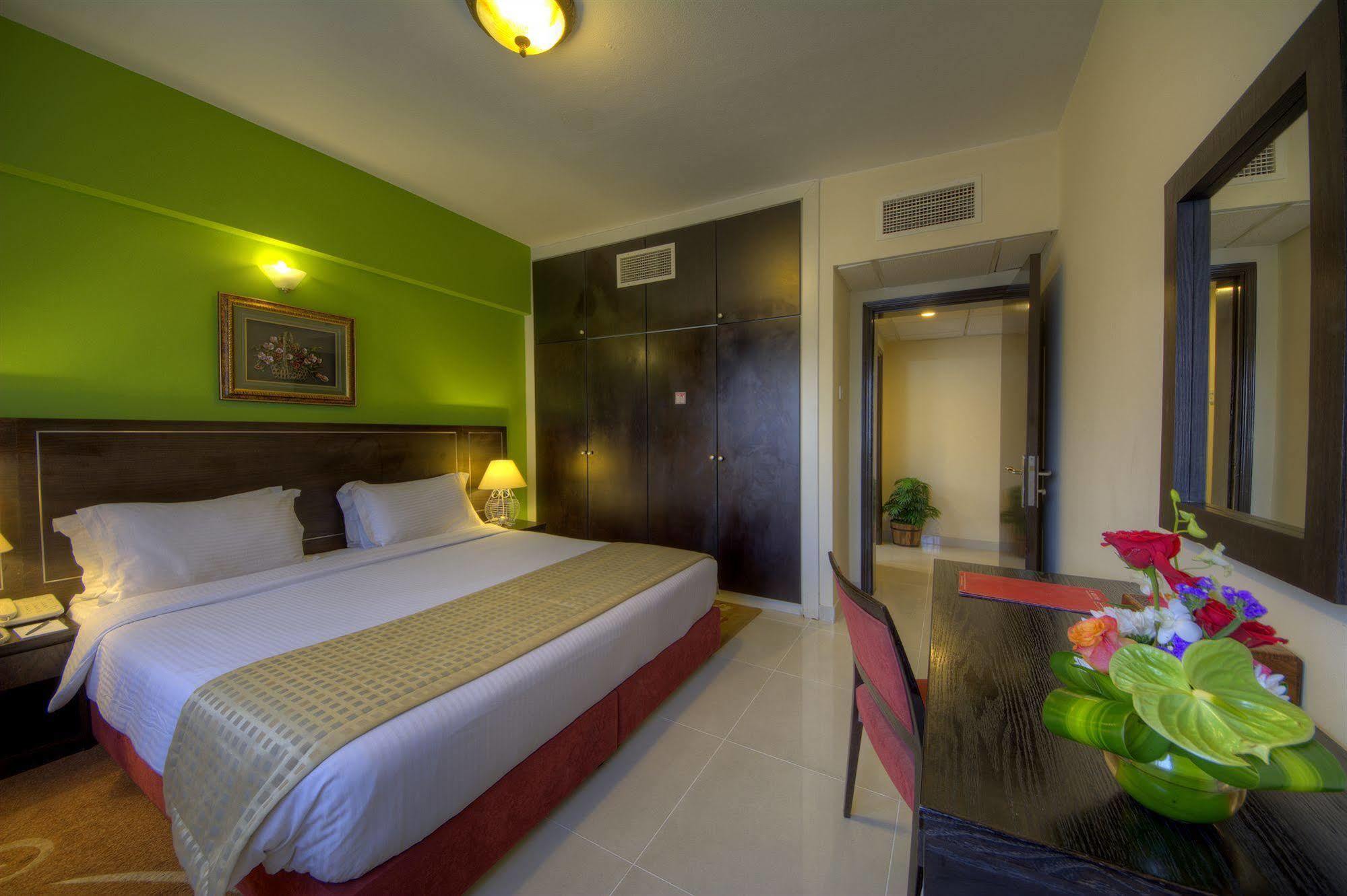 Aparthotel Nihal Residency