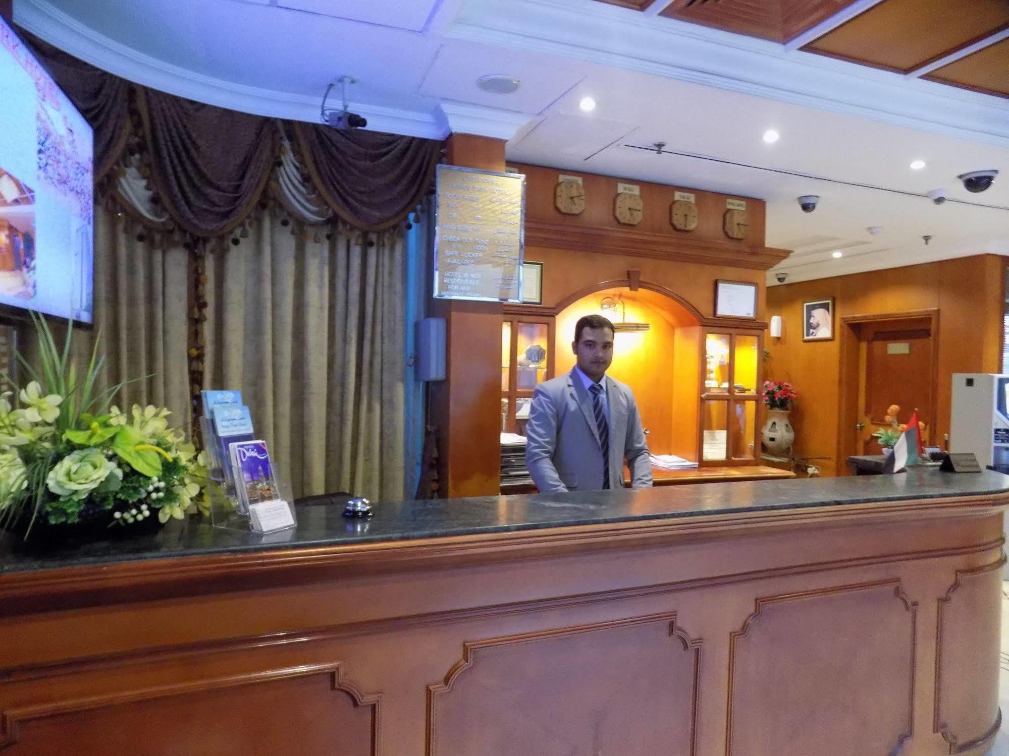 Kings Park Hotel 3*