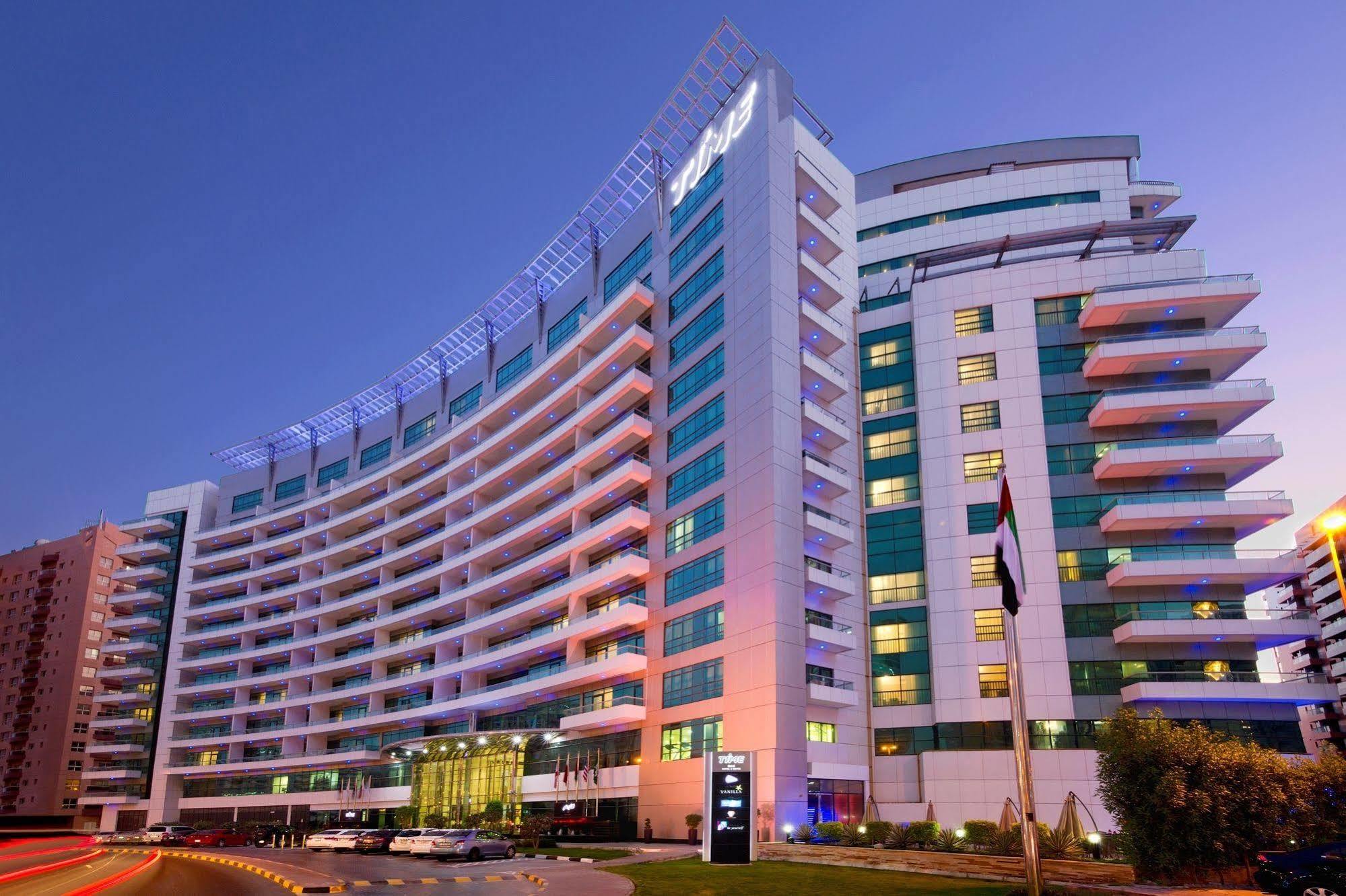 Time Oak & Dubai