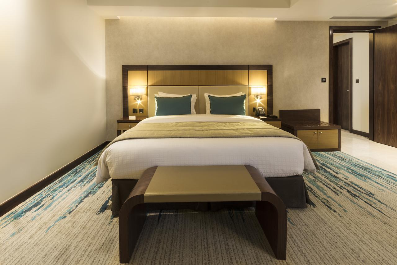 Hotell Golden Tulip Media